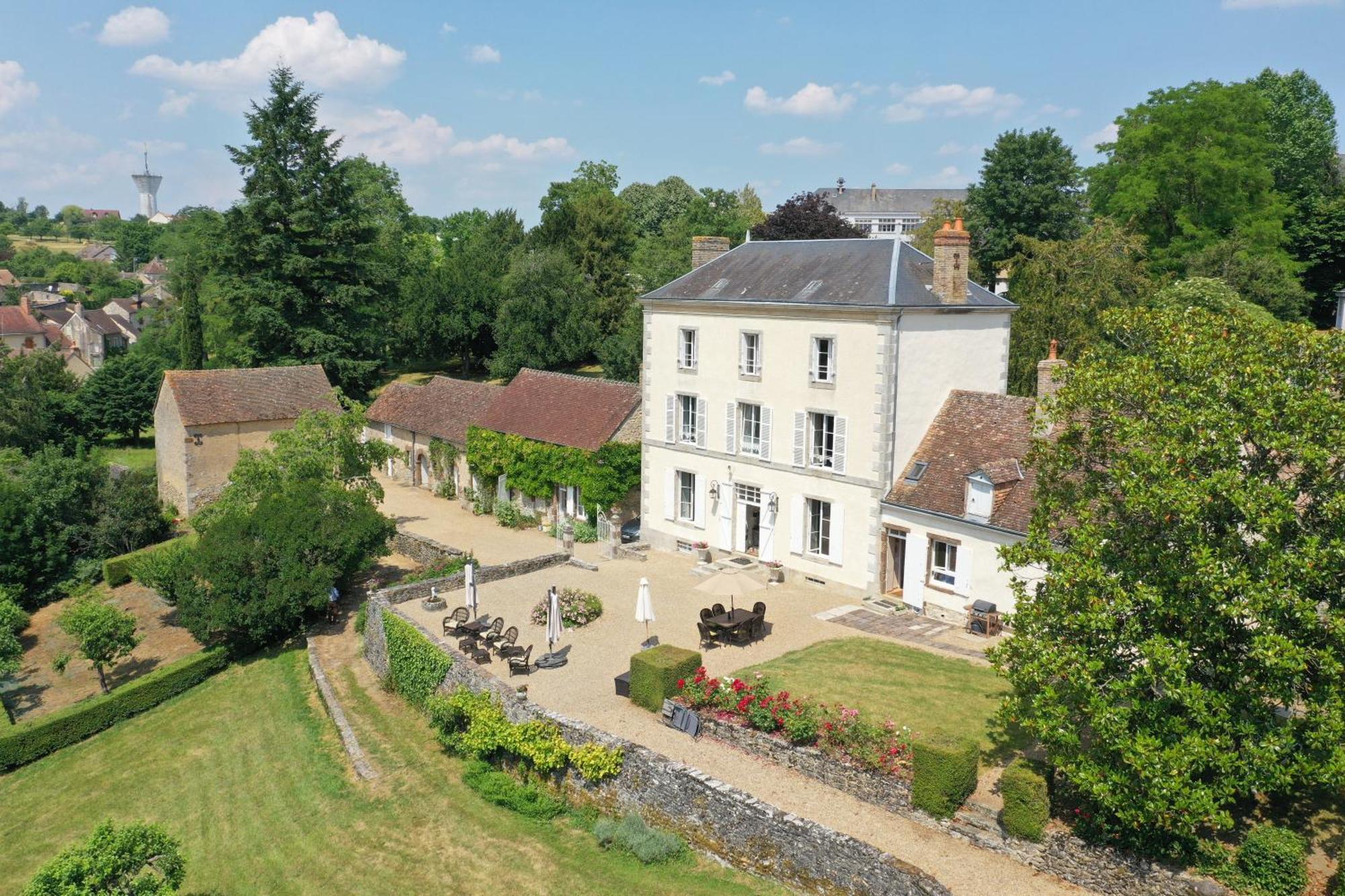 Le Clos De Paris Fresnay-sur-Sarthe Exterior photo