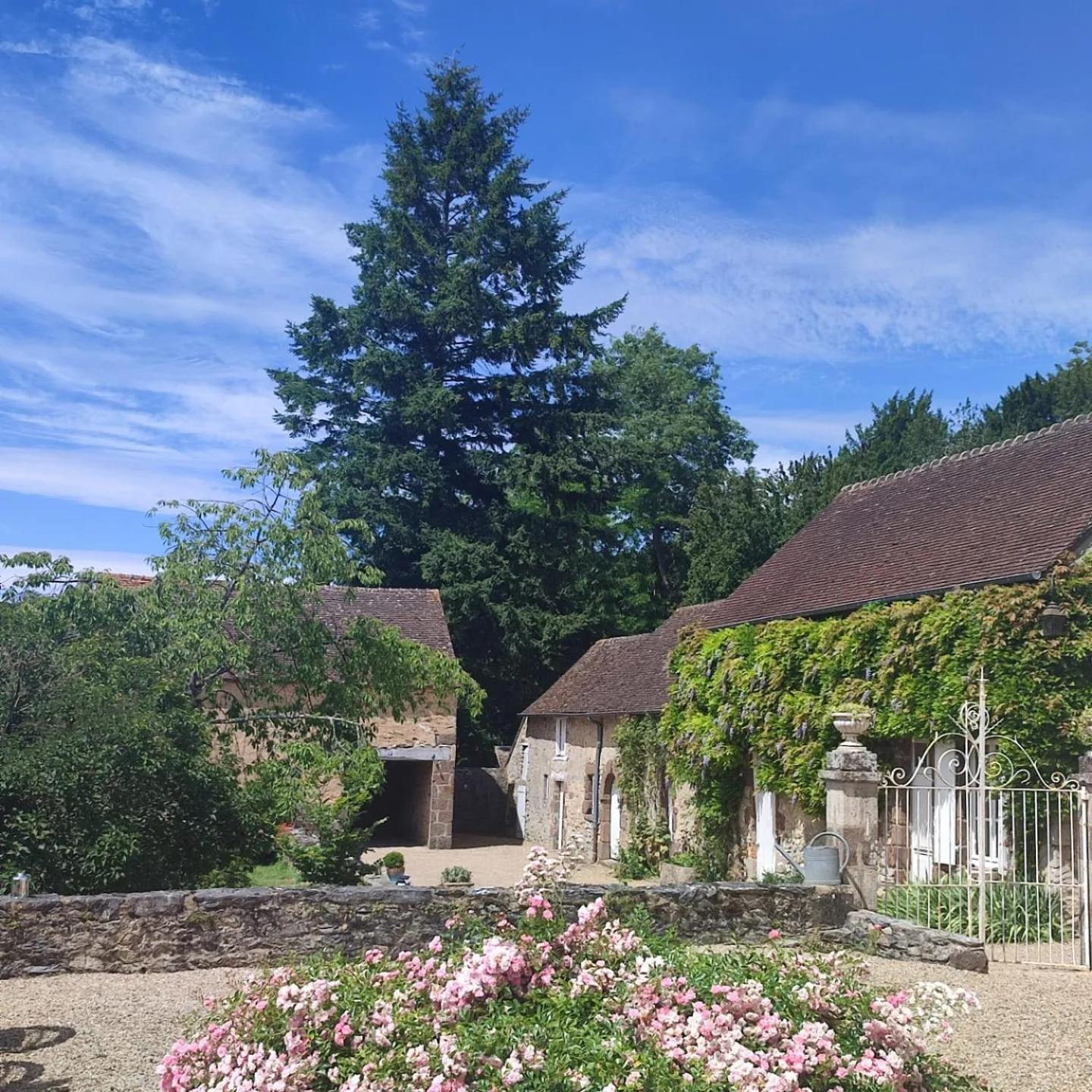 Le Clos De Paris Fresnay-sur-Sarthe Exterior photo